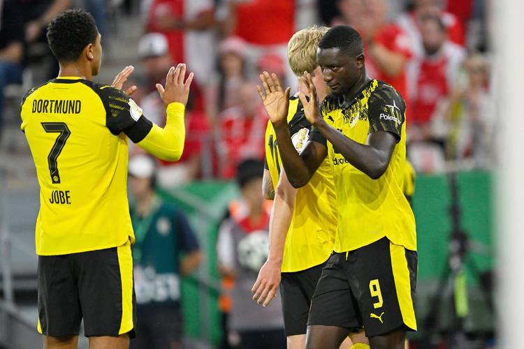 开云体育app-国际比赛日欧篮联焦点战，法兰克福完成体检，压力陡增，赛程密集仍需轮换-开云体育app