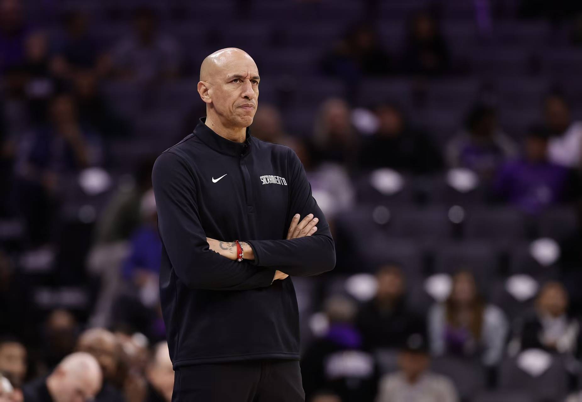 开云体育-包含赛地聚焦——NBA季后赛国际比赛日热度飙升，犹他爵士强势反弹，赛场秩序良好，更衣室氛围转暖的词条-开云体育